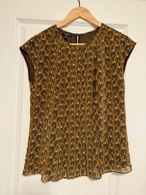 Talbots Gold-Brown Feather Pattern Cap Sleeve Blouse Size 8
